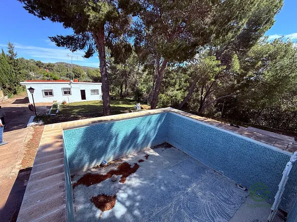 Finca rústica de 0,14 ha en venta en Montroy, Valencia
