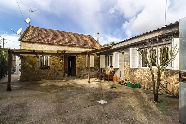 Casa de 0,0269 ha en venta en Miño, A coruña