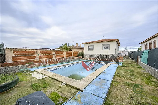 Casa de 0,0561 ha en venta en Huecas, Toledo