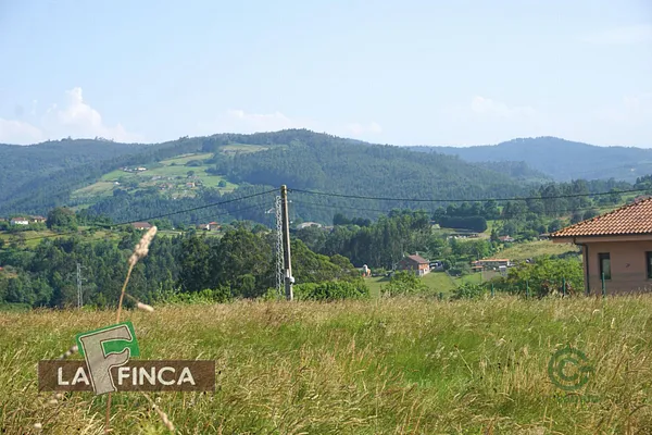 Finca rústica de 0,27 ha en venta en Villaviciosa, Asturias