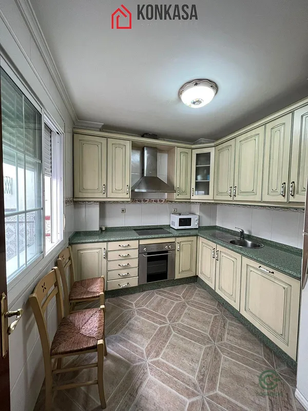 Casa de 0,0218 ha en venta en Arcos de la Frontera, Cádiz