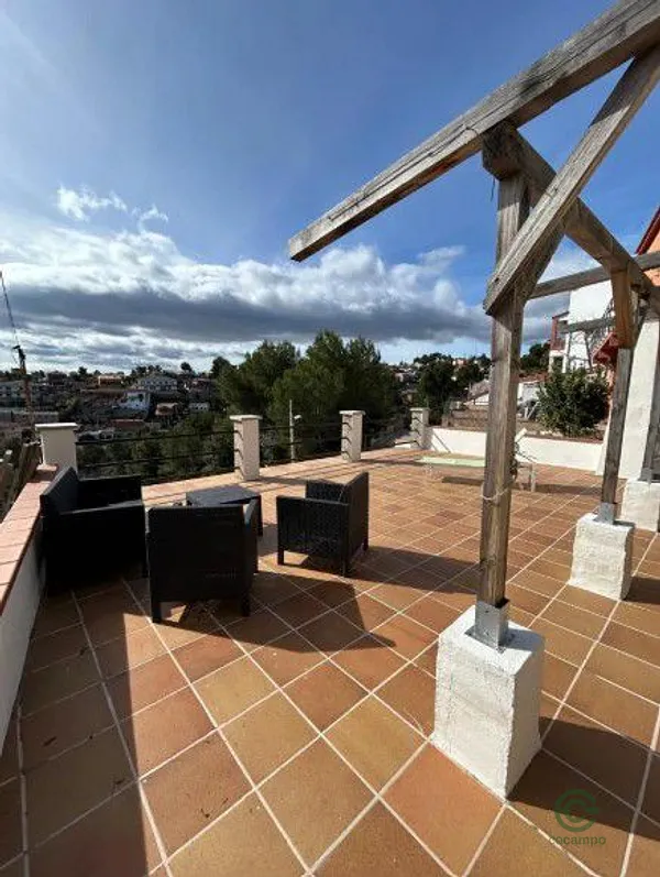 Casa de 0,0432 ha en venta en Rubi, Barcelona
