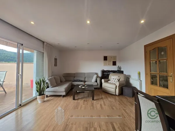 Casa de 0,0222 ha en venta en Barcelona