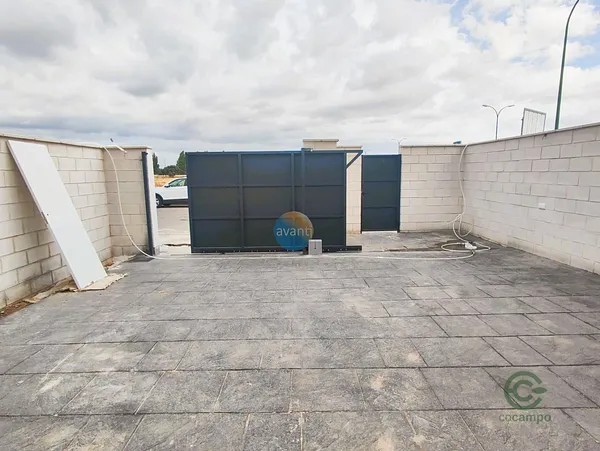 Spot image