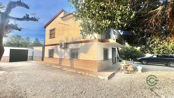 Casa de 0,44 ha en venta en Crevillent, Alicante