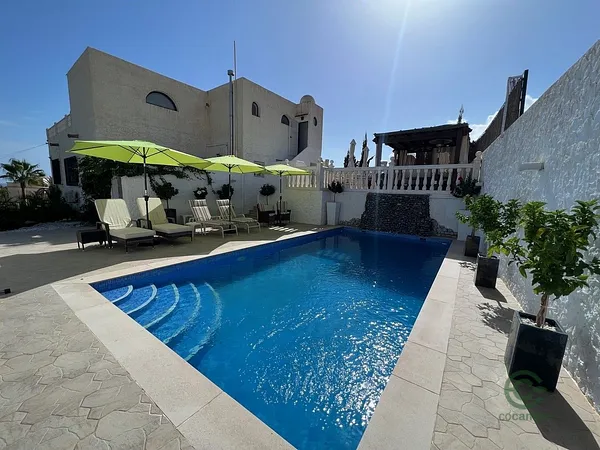 House of 0,08 ha for sale in Almeria