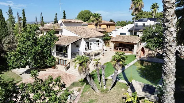Casa de 0,16 ha en venta en Valencia