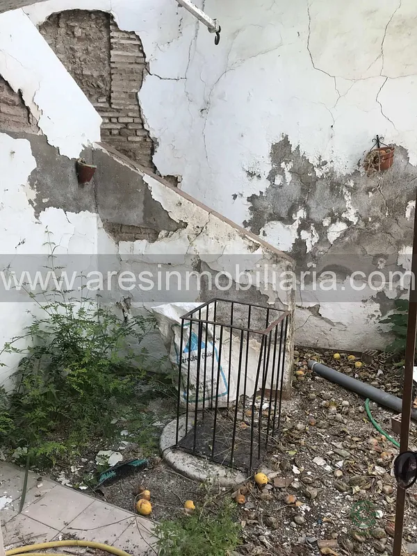 Casa de 0,019 ha en venta en Ecija, Sevilla