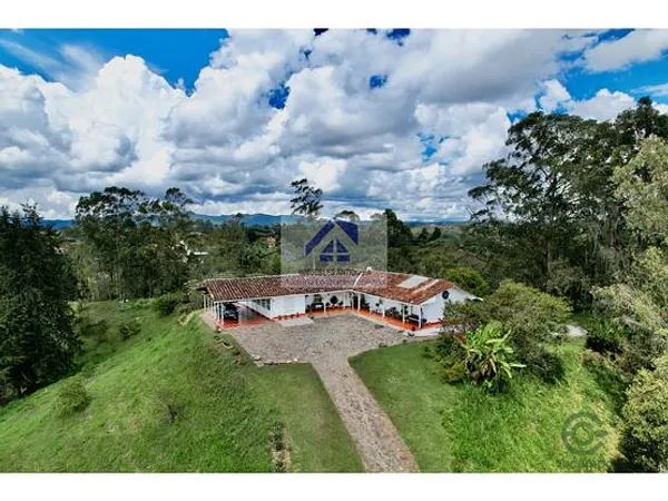 Finca rústica de 10,5 ha en venta en Rionegro, Antioquia