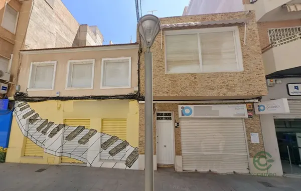 Terreno urbano de 0,0184 ha en venta en Torrevieja, Alicante