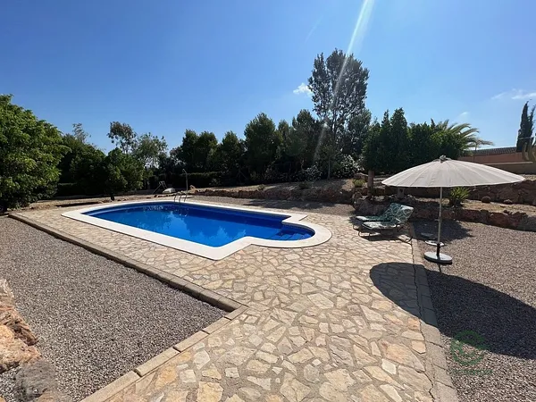 Casa de 0,0417 ha per a venda a Almeria
