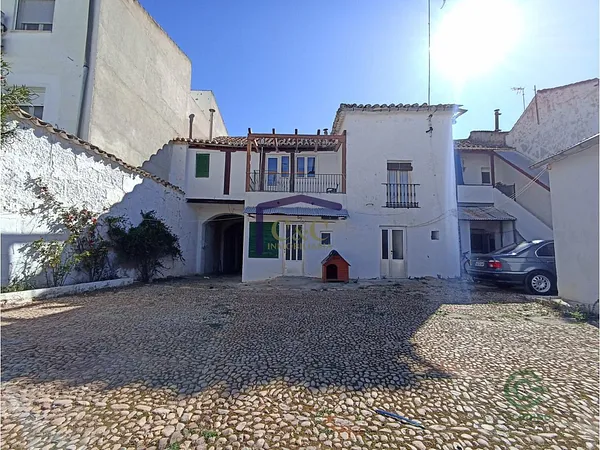 Casa de 0,085 ha en venta en Manzanares, Ciudad Real