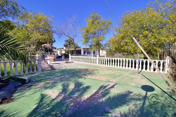 Finca rústica de 0,28 ha en venta en Las bayas, Alicante
