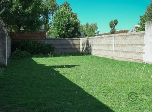 Terreno urbano de 0,03 ha en venta en Santa fe