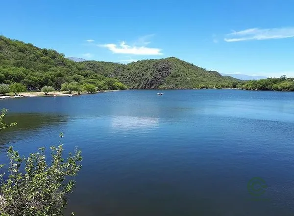 Terreno urbano de 0,1 ha en venta en Córdoba