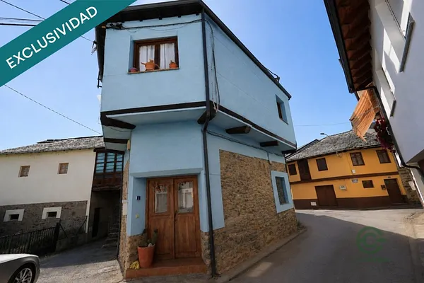 Casa de 0,0121 ha en venta en Valtuille de arriba, León