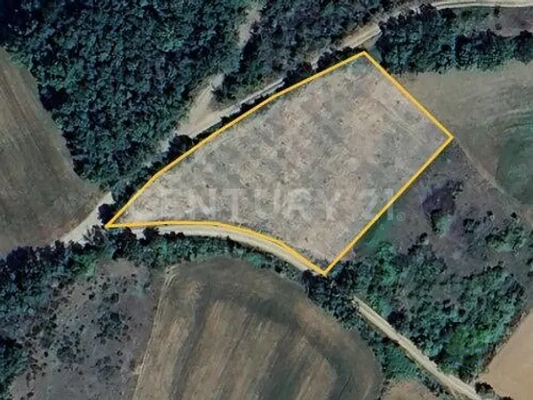Fazenda agrícola de 2,04 ha para venda em Distrito de bragança