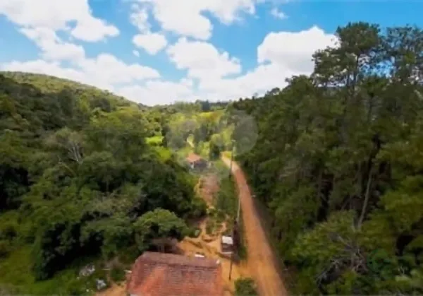 Fazenda de recreação de 23,82 ha para venda em São paulo