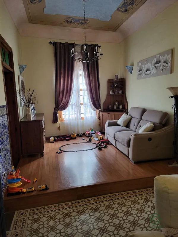 Spot image