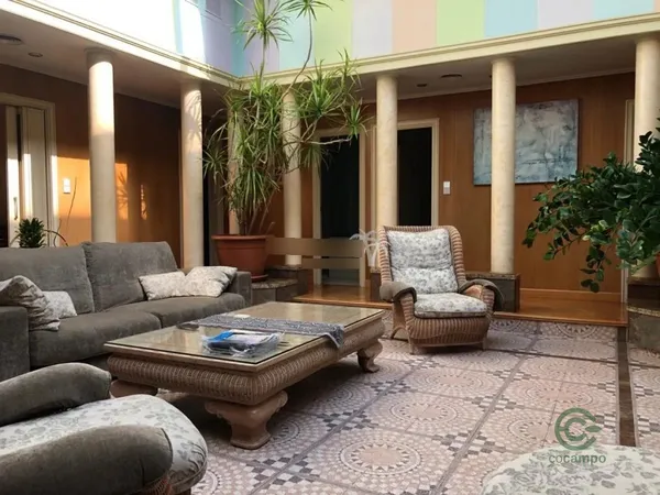 Casa de 0,05 ha en venta en Elche, Alicante
