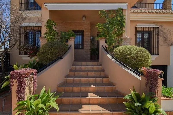 Spot image