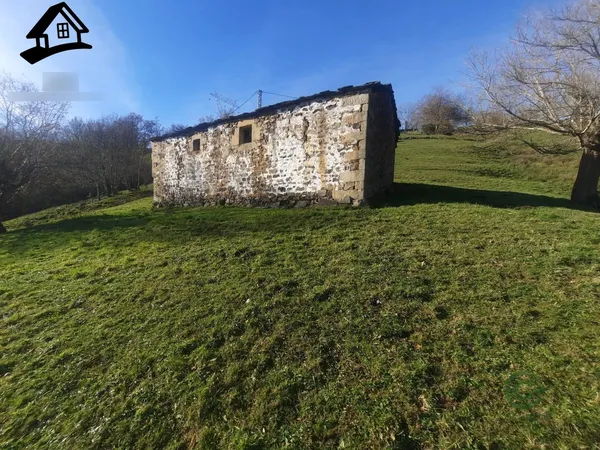 Finca rústica de 1,4598 ha en venta en San pedro del romeral, Cantabria