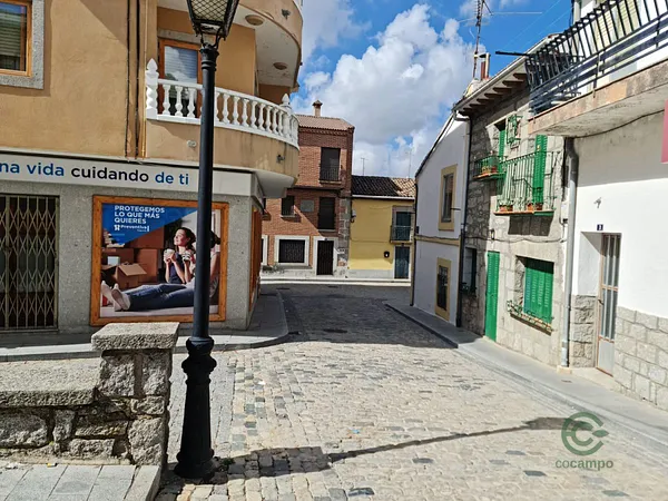 Casa de 0,033 ha en venta en Navalperal de pinares, Avila