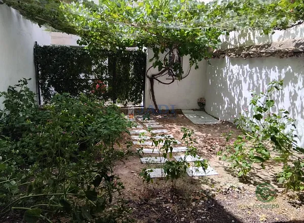 Casa de 0,0267 ha en venta en Valdepeñas, Ciudad real