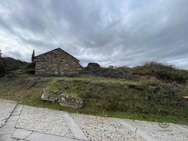 Terreno urbano de 0,0206 ha en venta en Molinaseca, Leon