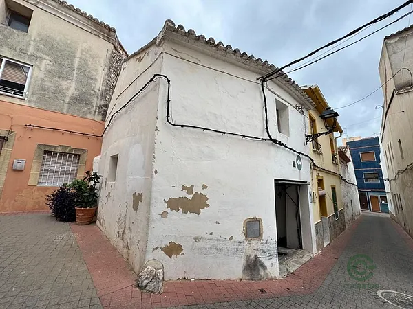 Spot image