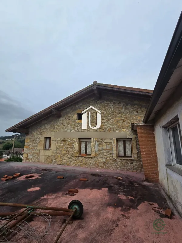Finca rústica de 0,25 ha en venta en Cantabria
