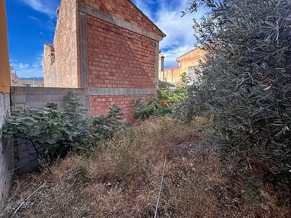 Terreno urbano de 0,0158 ha en venta en Padul, Granada