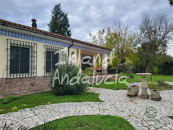Casa de 0,2755 ha en venta en Marchena, Sevilla