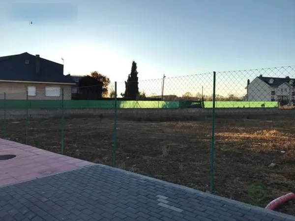 Terreno urbano de 0,13 ha en venta en Cubillos del Sil, Leon
