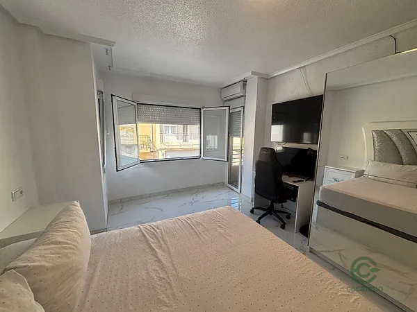Casa de 0,0195 ha en venta en Almoradi, Alicante