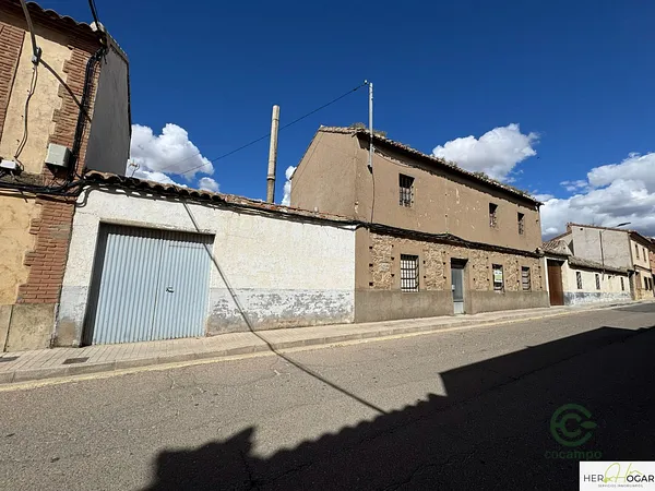 Casa de 0,022 ha en venta en Galvez, Toledo