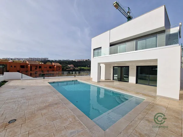 Casa de 0,0611 ha en venta en Manilva, Malaga