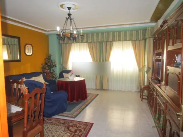 Casa de 0,036 ha en venta en Valdepeñas, Ciudad real