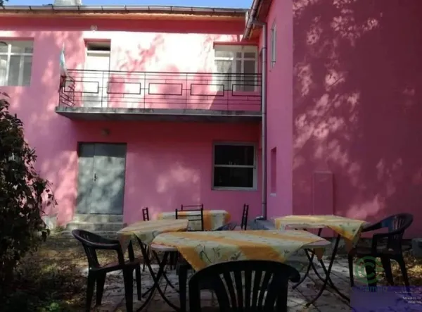 Spot image