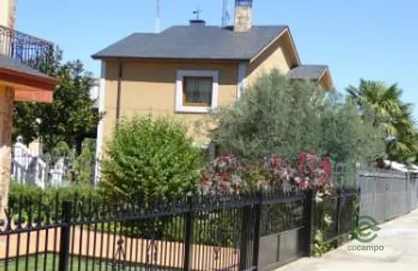 Casa de 0,0152 ha en venta en Santibáñez de tera, Zamora