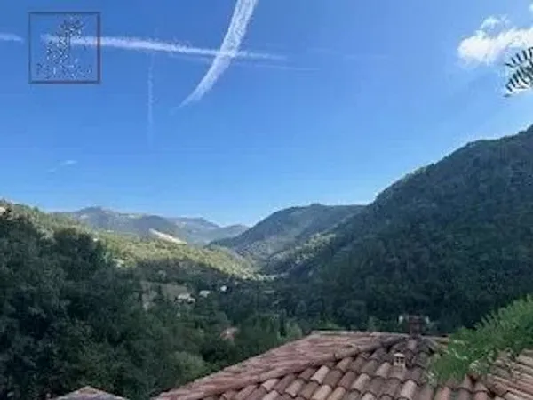 Terrain urbain de 0,3318 ha pour vente à Provence-alpes-côte d'azur