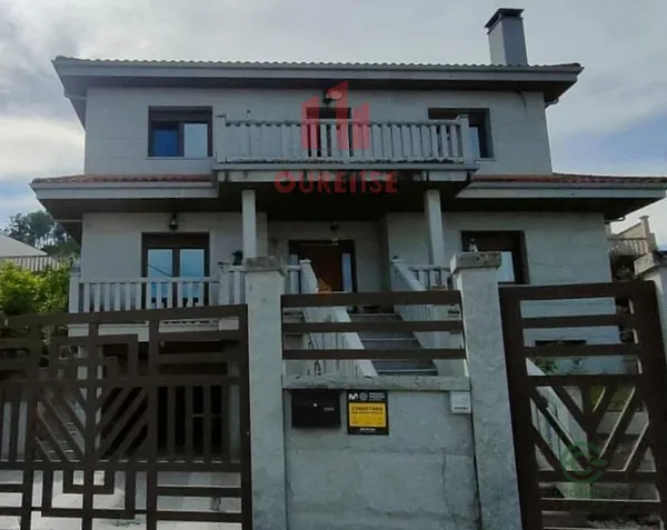 Casa de 0,0315 ha en venta en Barbadas, Orense