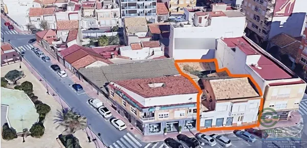 Terreno urbano de 0,035 ha en venta en Torrevieja, Alicante