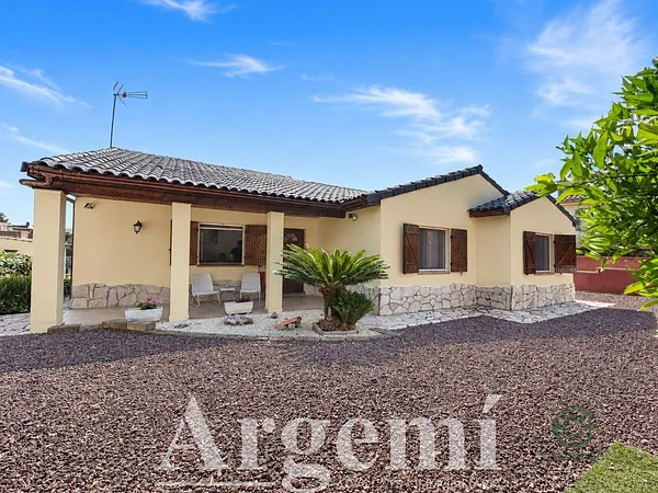 Casa de 0,1003 ha en venta en Caldes de montbui, Barcelona