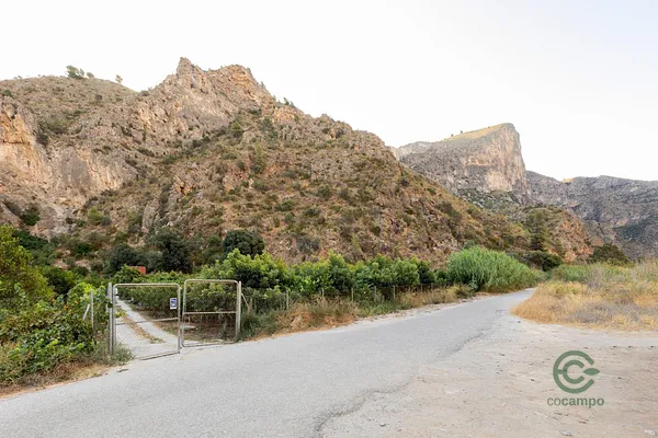 Finca agrícola de 8 ha en venta en Velez de benaudalla, Granada