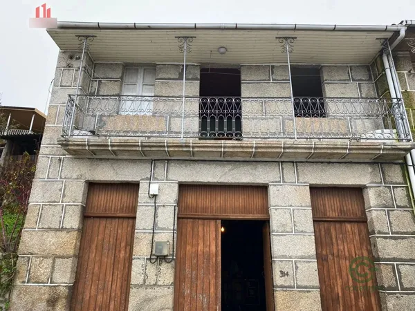 Casa de 0,0286 ha en venta en Cenlle, Orense