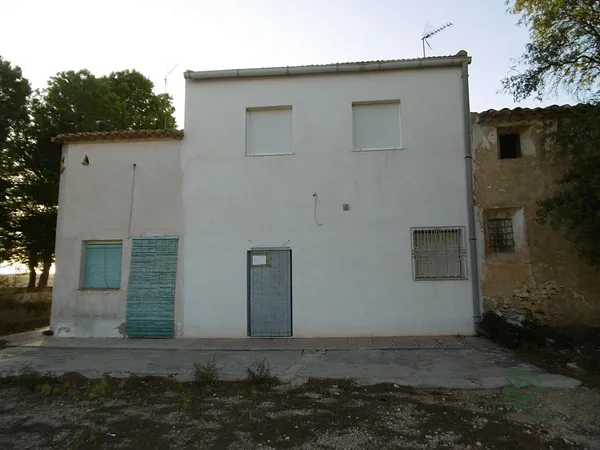 Finca rústica de 0,008 ha en venta en Yecla, Murcia