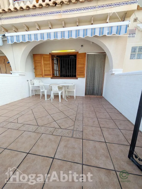 Casa de 0,0076 ha en venta en Santa pola, Alicante