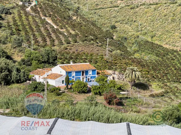Finca rústica de 1,2 ha en venta en Vélez - málaga, Malaga