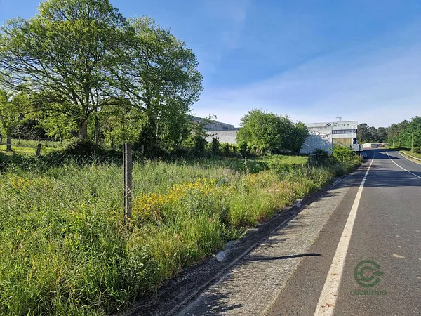 Terreno urbano de 0,2272 ha en venta en Brión, La coruña